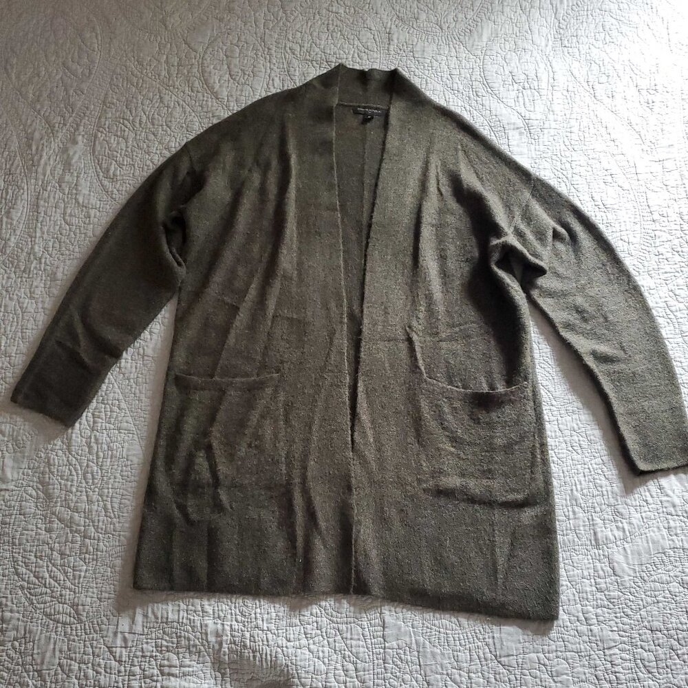 Moss Green Cardigan With Pockets.